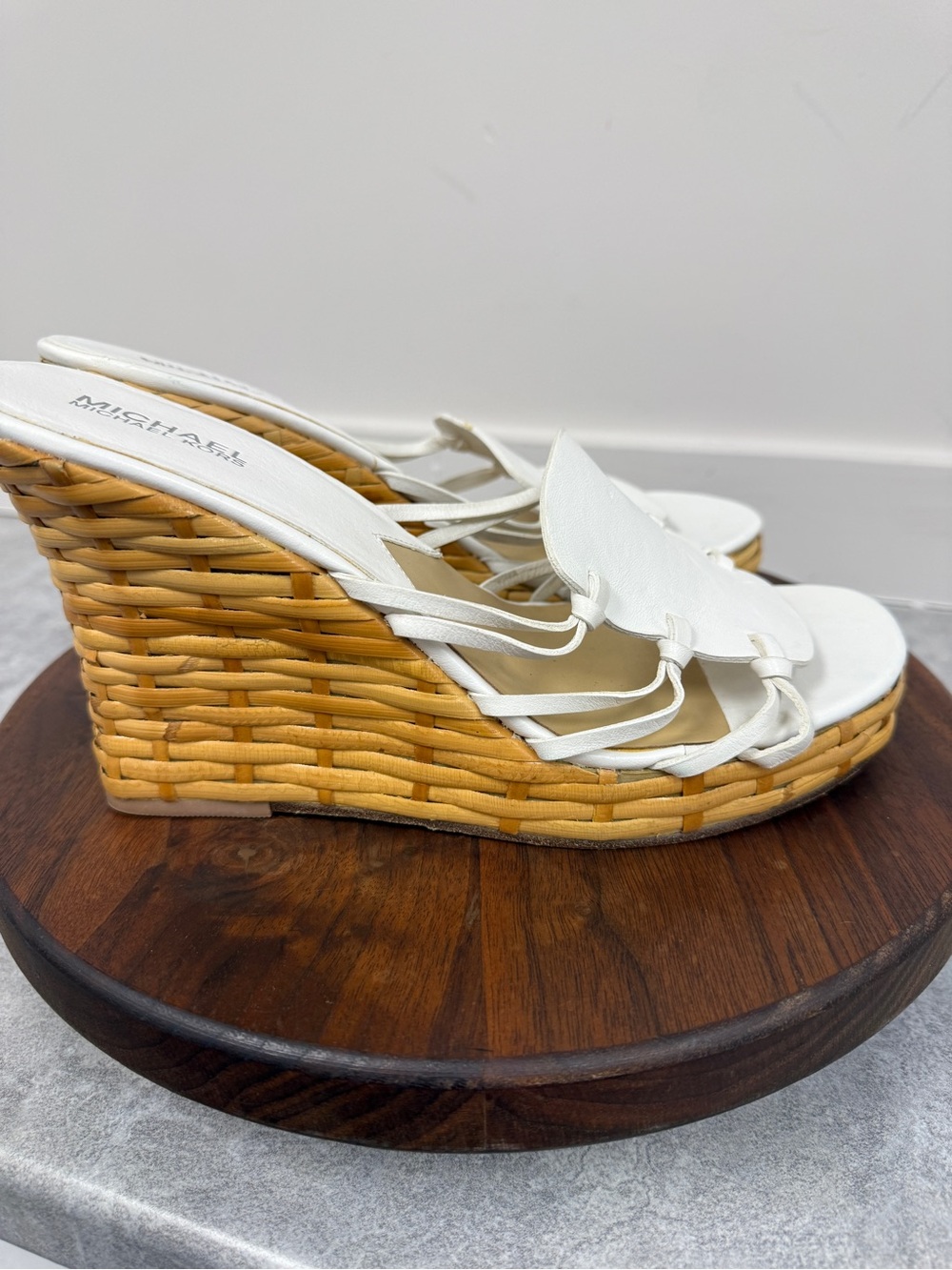 MICHAEL Michael Kors White Leather Wicker Woven Wedge Mule Sandals sz 10